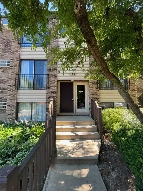 182 Dunteman Dr #102, Glendale Heights, IL 60139