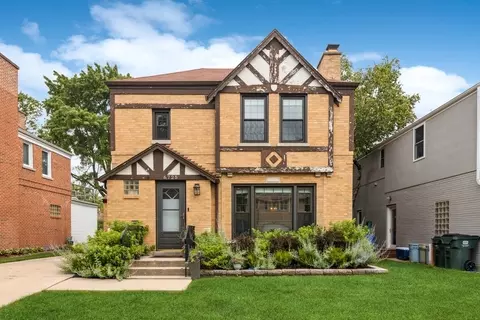 6725 N Keating Ave, Lincolnwood, IL 60712