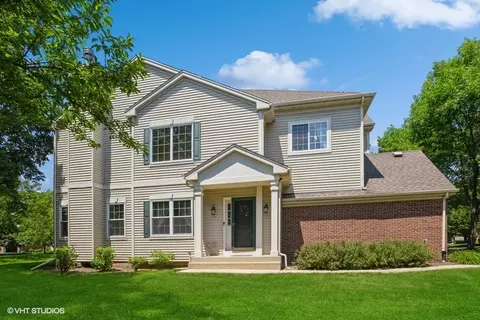 6123 Halloran Ln #41-1, Hoffman Estates, IL 60192