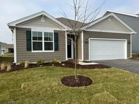 10542 Azalea Dr, Saint John, IN 46373