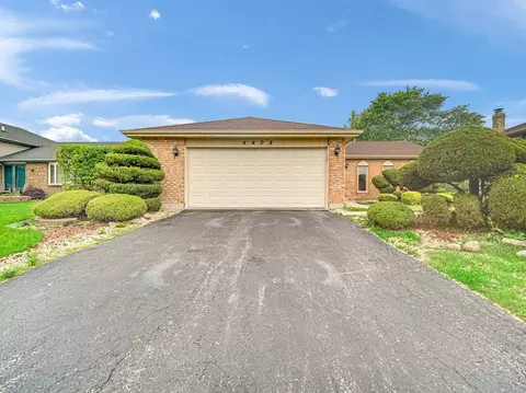 4408 Bretz Dr, Richton Park, IL 60471