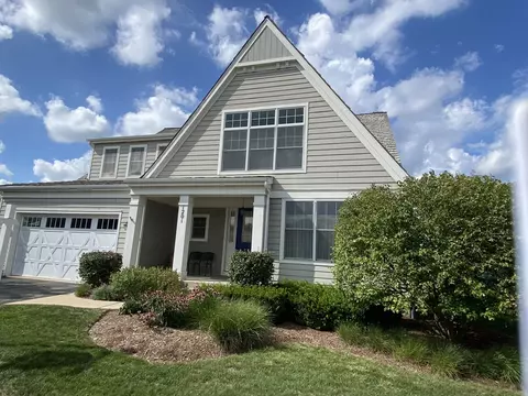1201 Redtail Cir, Woodstock, IL 60098