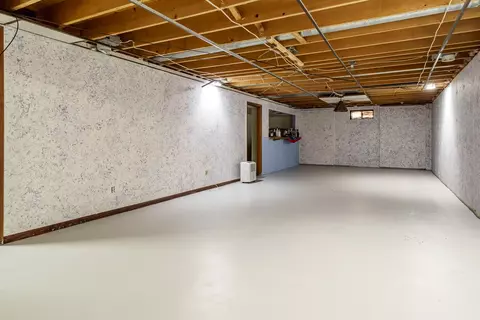 8393 Mark Dr, Roscoe, IL 61073 photo 33