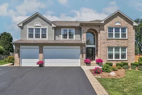1810 Dorchester Ave, Algonquin, IL 60102