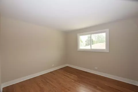 680 S Westgate Rd, Des Plaines, IL 60016 photo 19