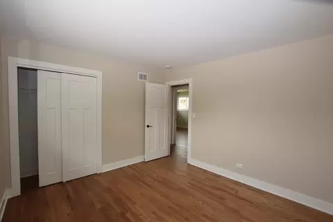 680 S Westgate Rd, Des Plaines, IL 60016 photo 20
