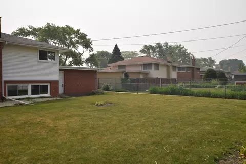 680 S Westgate Rd, Des Plaines, IL 60016 photo 24