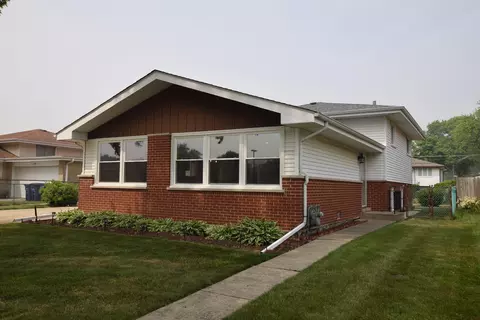 680 S Westgate Rd, Des Plaines, IL 60016 photo 2