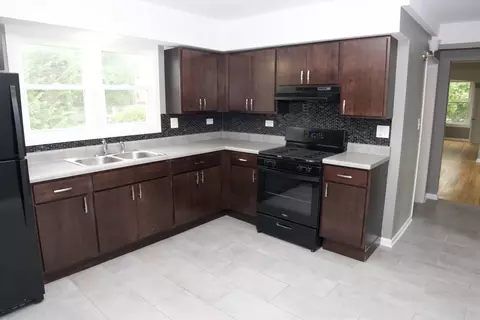 11251 S Vernon Ave, Chicago, IL 60628 photo 15