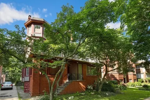 1452 W Fargo Ave, Chicago, IL 60626