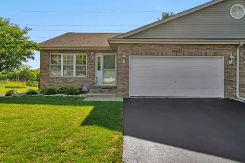 22827 W Jonathon Dr, Channahon, IL 60410