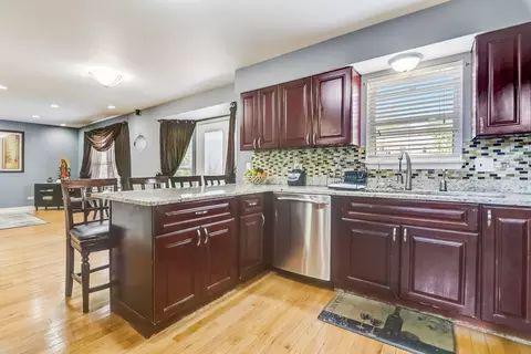 5305 Maple Glen Dr, Plainfield, IL 60586 photo 11