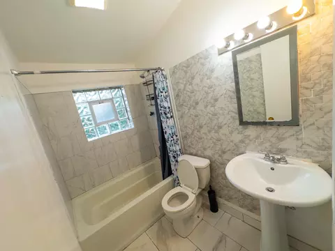 8939 Robin Dr #B, Des Plaines, IL 60016 photo 11
