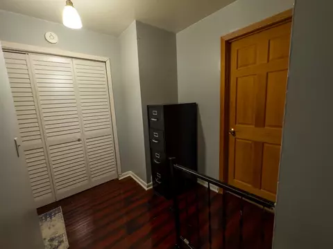 8939 Robin Dr #B, Des Plaines, IL 60016 photo 10