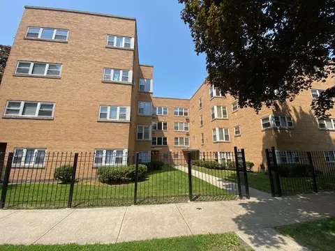 6510 N Mozart St #2W, Chicago, IL 60645