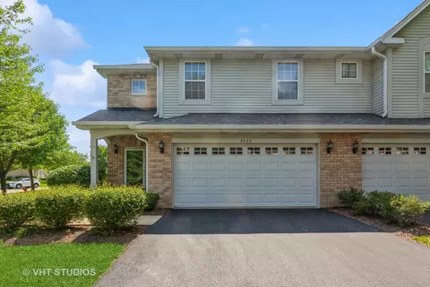 9411 Fountain Point Cir, Darien, IL 60561