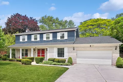 3236 Prestwick Ln, Northbrook, IL 60062