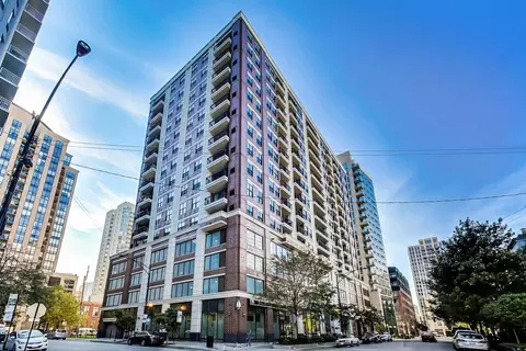 451 W Huron St #1007, Chicago, IL 60654