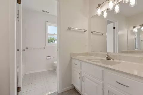 829 N Dovington Dr, Hoffman Estates, IL 60169 photo 18