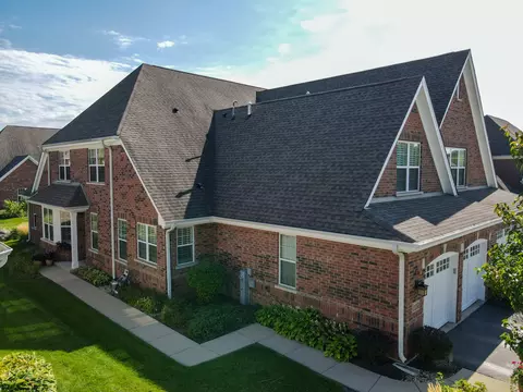 1151 Adams St, Northbrook, IL 60062