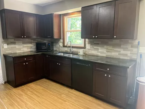 10568 Palace Ct, Roscoe, IL 61073 photo 16