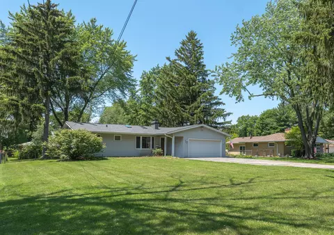 1034 Foran Ln, Aurora, IL 60506