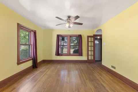 274 W Bourbonnais St, Kankakee, IL 60901 photo 8