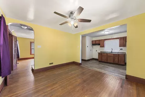 274 W Bourbonnais St, Kankakee, IL 60901 photo 9