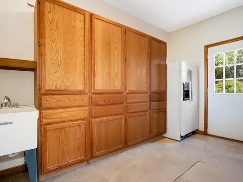 145 E Gilbert Rd, Palatine, IL 60067 photo 16