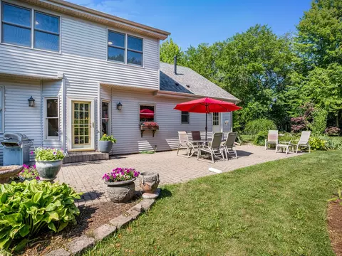 145 E Gilbert Rd, Palatine, IL 60067 photo 5