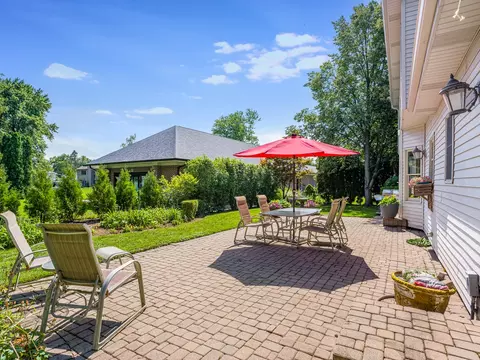 145 E Gilbert Rd, Palatine, IL 60067 photo 6