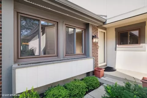103 Viola Ct, Rolling Meadows, IL 60008 photo 3