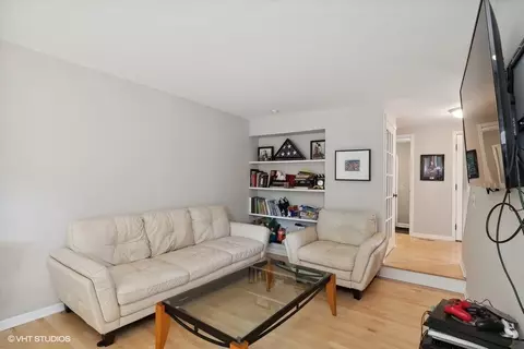 103 Viola Ct, Rolling Meadows, IL 60008 photo 7