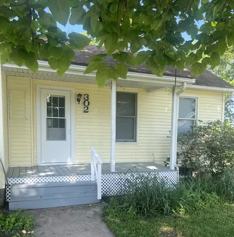 302 N Lennox St, Braceville, IL 60407