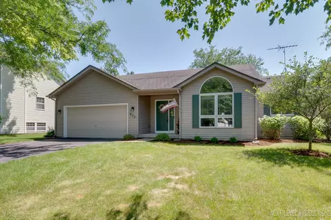 633 Banbury Ave, Elburn, IL 60119