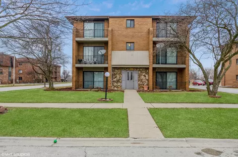 2600 E Goodrich Ave #1, Burnham, IL 60633