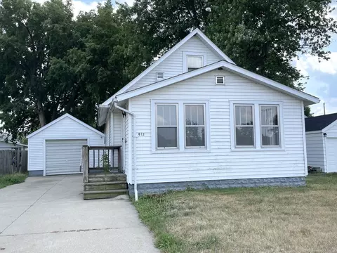 412 E 8th St, Rock Falls, IL 61071