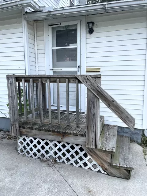 412 E 8th St, Rock Falls, IL 61071 photo 3