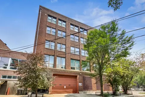 3323 N Paulina St #4F, Chicago, IL 60657