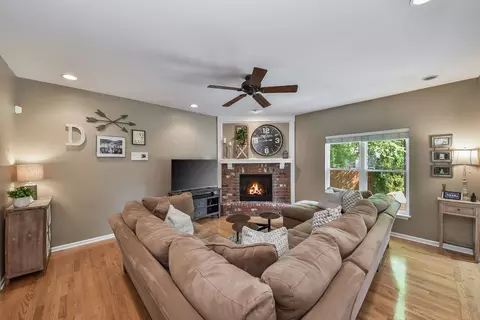 5105 Brighton Ln, Plainfield, IL 60586 photo 14