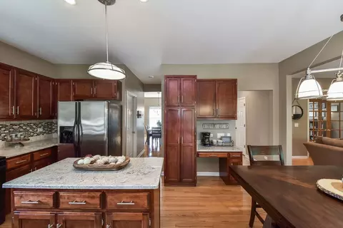 5105 Brighton Ln, Plainfield, IL 60586 photo 9