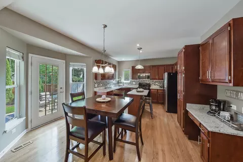5105 Brighton Ln, Plainfield, IL 60586 photo 11