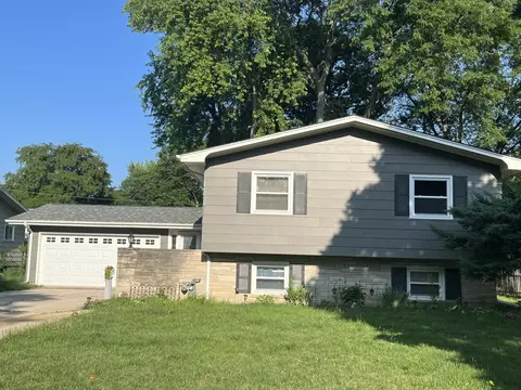 870 N Fordham Ave, Aurora, IL 60506
