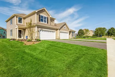 8543 Stillwater Rd, Wonder Lake, IL 60097