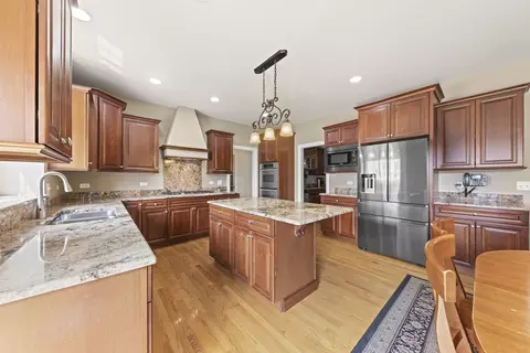 16443 Harmon Ln, Plainfield, IL 60586 photo 12