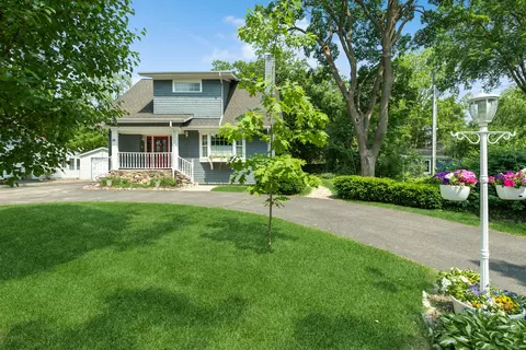 95 Oriole Trl, Crystal Lake, IL 60014