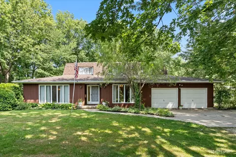 2208 5th Ave, Sterling, IL 61081