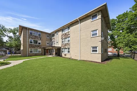 4857 W Byron St #203W, Chicago, IL 60641