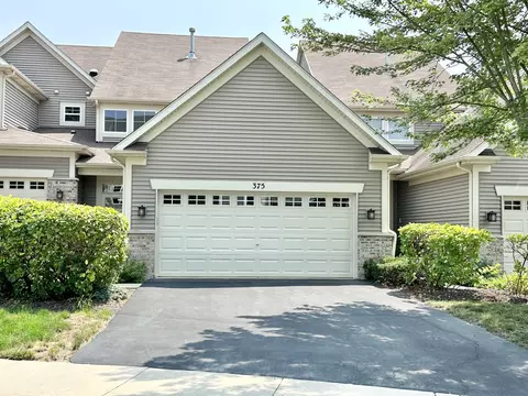 375 Hickory Ln #375, South Elgin, IL 60177
