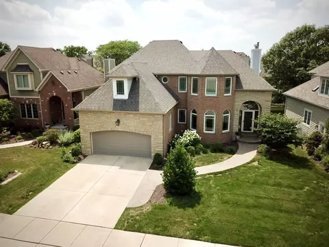 2552 Sutton Ln, Aurora, IL 60502